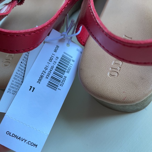 Old Navy | Red Cutout T-Strap Maryjane Clogs | 11T - Picture 8 of 12